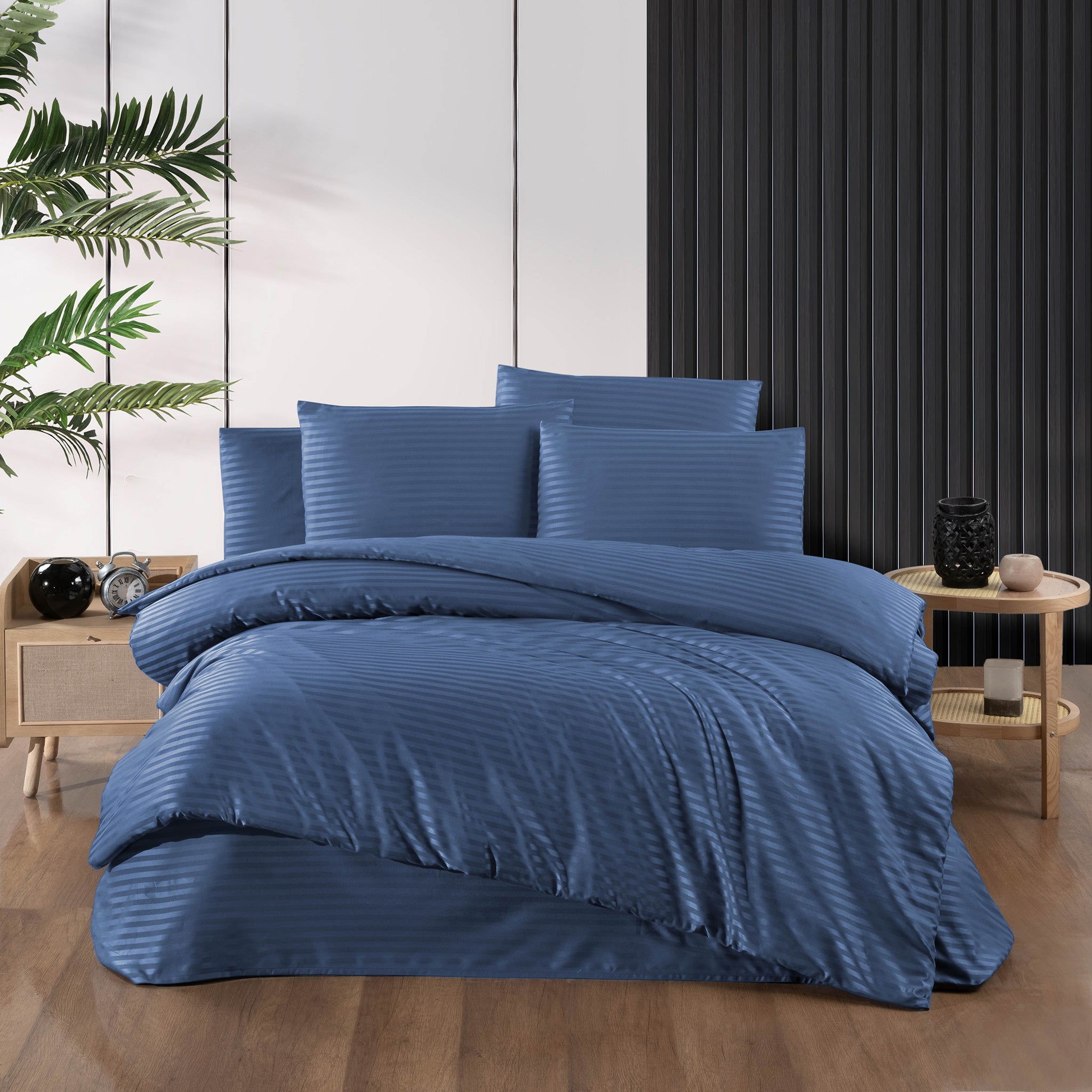 İndigo Saten Çift Kişilik Nevresim Takımı